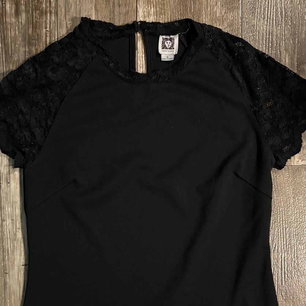 Anne Klein Minimalist Black Mini Dress with Lace Sleeves - Picture 3 of 9